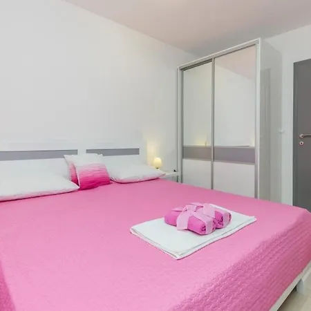 Enzian Apartman